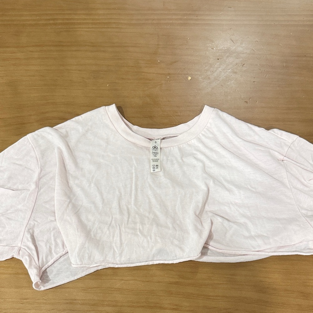 ALO Yoga Light Pink Short Sleeve Tee